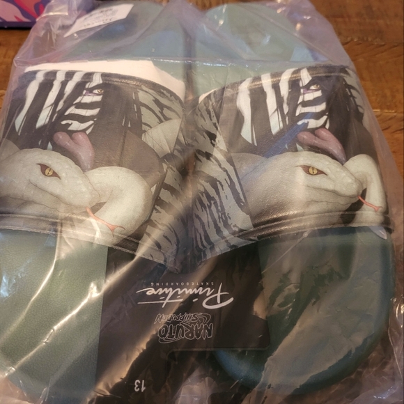 Naruto Shippuden Serpent Slides By PRIMITIVE Size 13 NWT - Picture 6 of 6